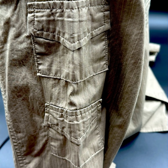 Blac Label Gun Metal snap button button down. Size 2X. Men. Olive Green. - Picture 7 of 7